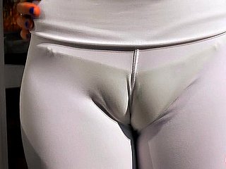Awesome Chubby NGUYÊN special n Cameltoe lớn, Teen Pa Latin!