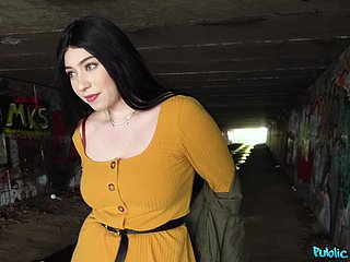 Bola making out dalam dengan curvy si rambut coklat Amilia Onyx dan orang yang tidak dikenali