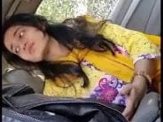 Pakistani Liebhaber bei bj Auto Tanne
