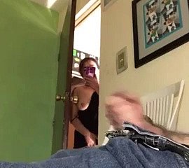 Beni masturbandome y le gusta ettik