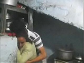 بھارتی بھائی بہن چھاتی دباؤ