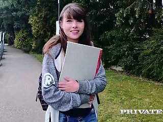 Schmierliche Brünette Babe Luna Rivale macht Liebe mit ihrem Tutor