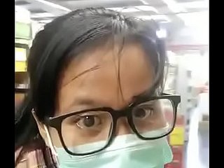 MILF lactating pisca grandes peitos ungenerous supermercado.