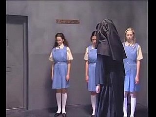 Casa di detenzione 2 rge 017 lupus sculacciata