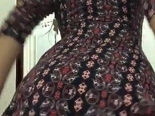junges heißes Mädchen striptease