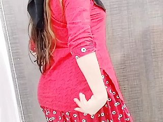 그녀의 남자 친구를 위해 Shalwar Kameez를 제거하는 주부 - 힌디어