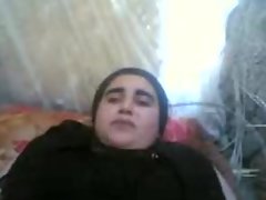 musulmane femme mariée de triche dans shivering maison