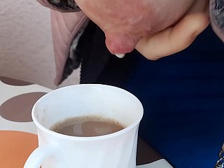 Café da manhã com leite!