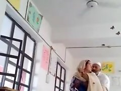 Mahasiswa Muslim Kacau Dengan Rector
