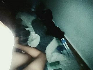 kakak tiri mempunyai faraj yang sangat panas