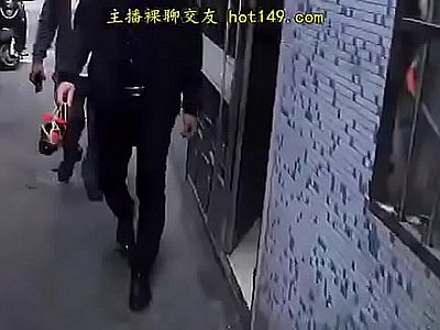 中国某城中村拆迁在即抓紧机会好好玩，没能爆菊有点遗憾，美女裸聊：75UJ.COM