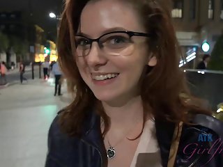 hot Urlaub mit Ihrer Freundin Emma Evins in London